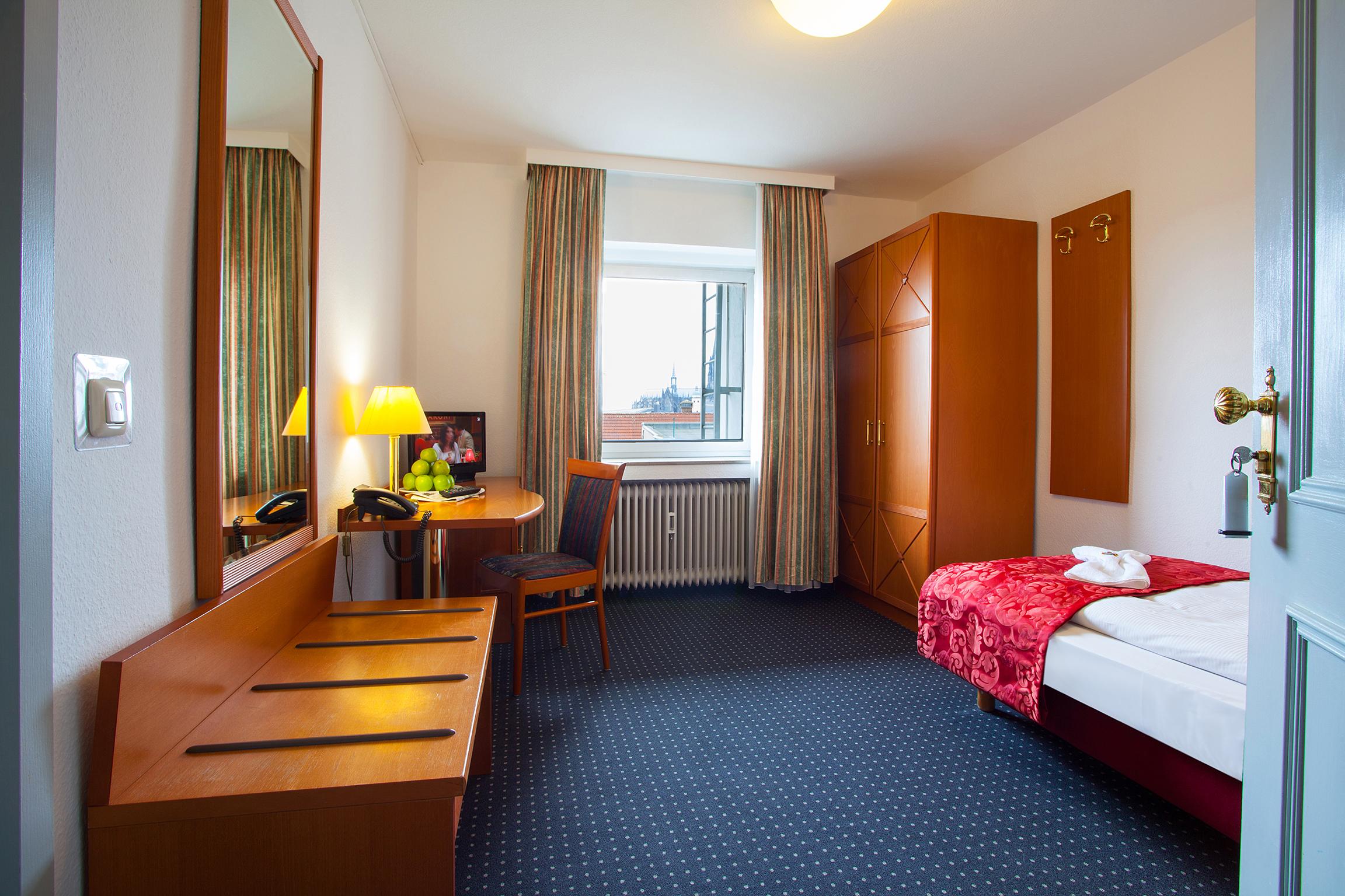 Ina Hotel Royal Cologne Exterior photo