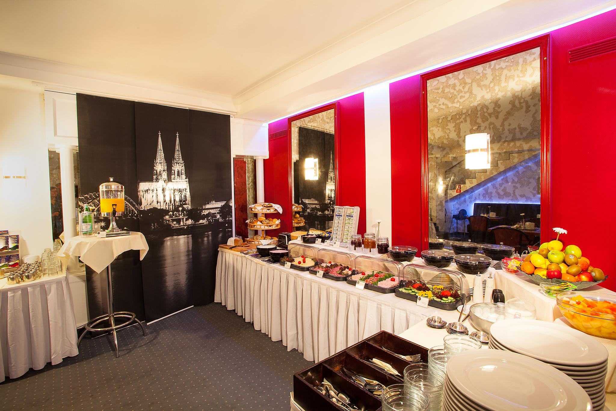 Ina Hotel Royal Cologne Exterior photo