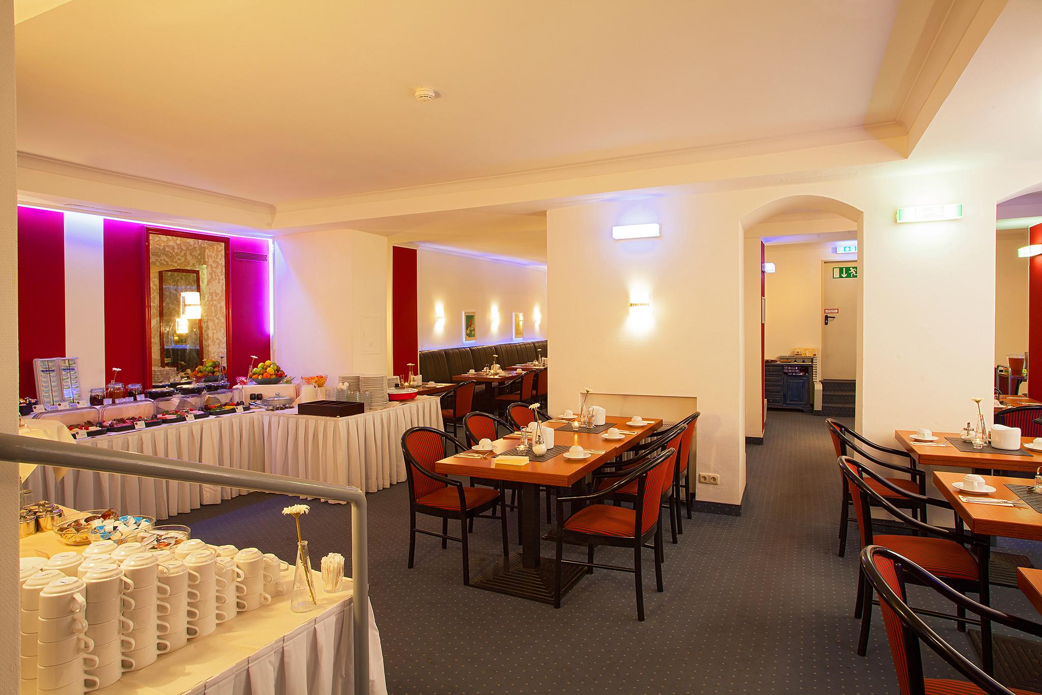 Ina Hotel Royal Cologne Exterior photo