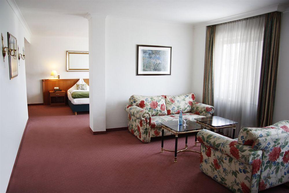 Ina Hotel Royal Cologne Exterior photo