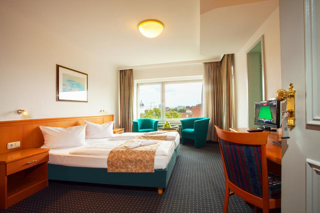 Ina Hotel Royal Cologne Exterior photo